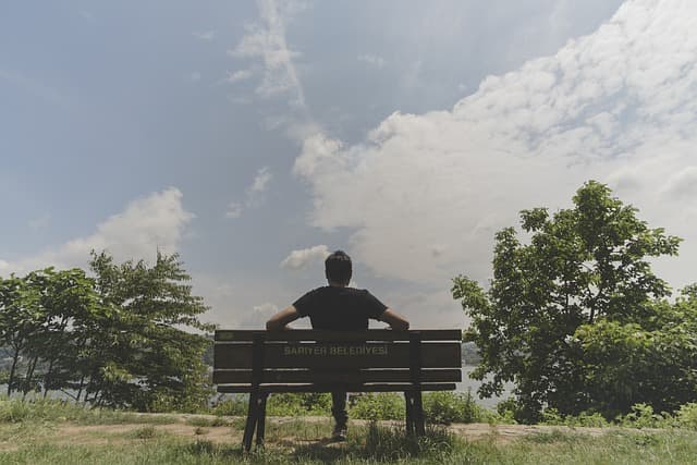 취미가 직업보다 중요한 이유: ‘무의미한 시간’이 마음을 살린다