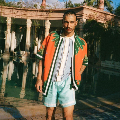 뜨거운 햇살을 담은 패션 브랜드 샤라프 타제르의 브랜드 카사블랑카