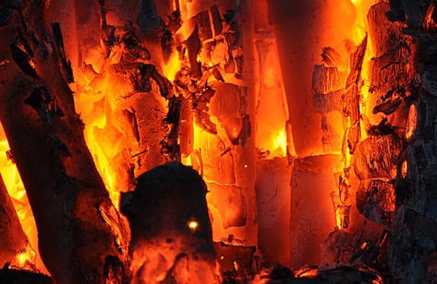 죽염-굽는-모습