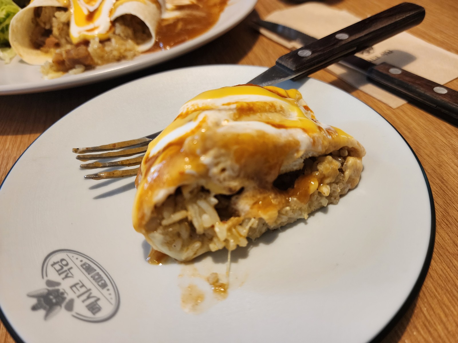 엔칠라다 단면