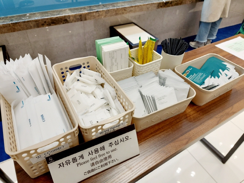 대구 호텔 대구 동성로 토요코인 호텔 로비 물품