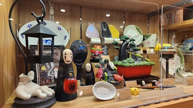 수원 AK백화점 지브리 굿즈샵 도토리숲 너무 재미있는 공간 사진 7