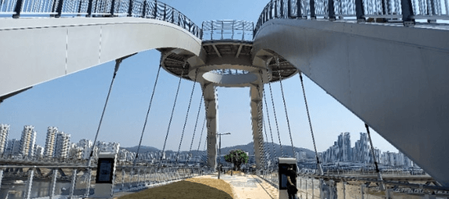 금강보행교