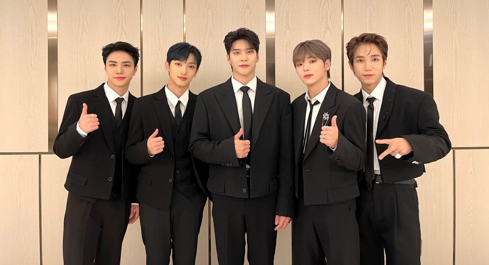 배너, 클렙엔터테인먼트