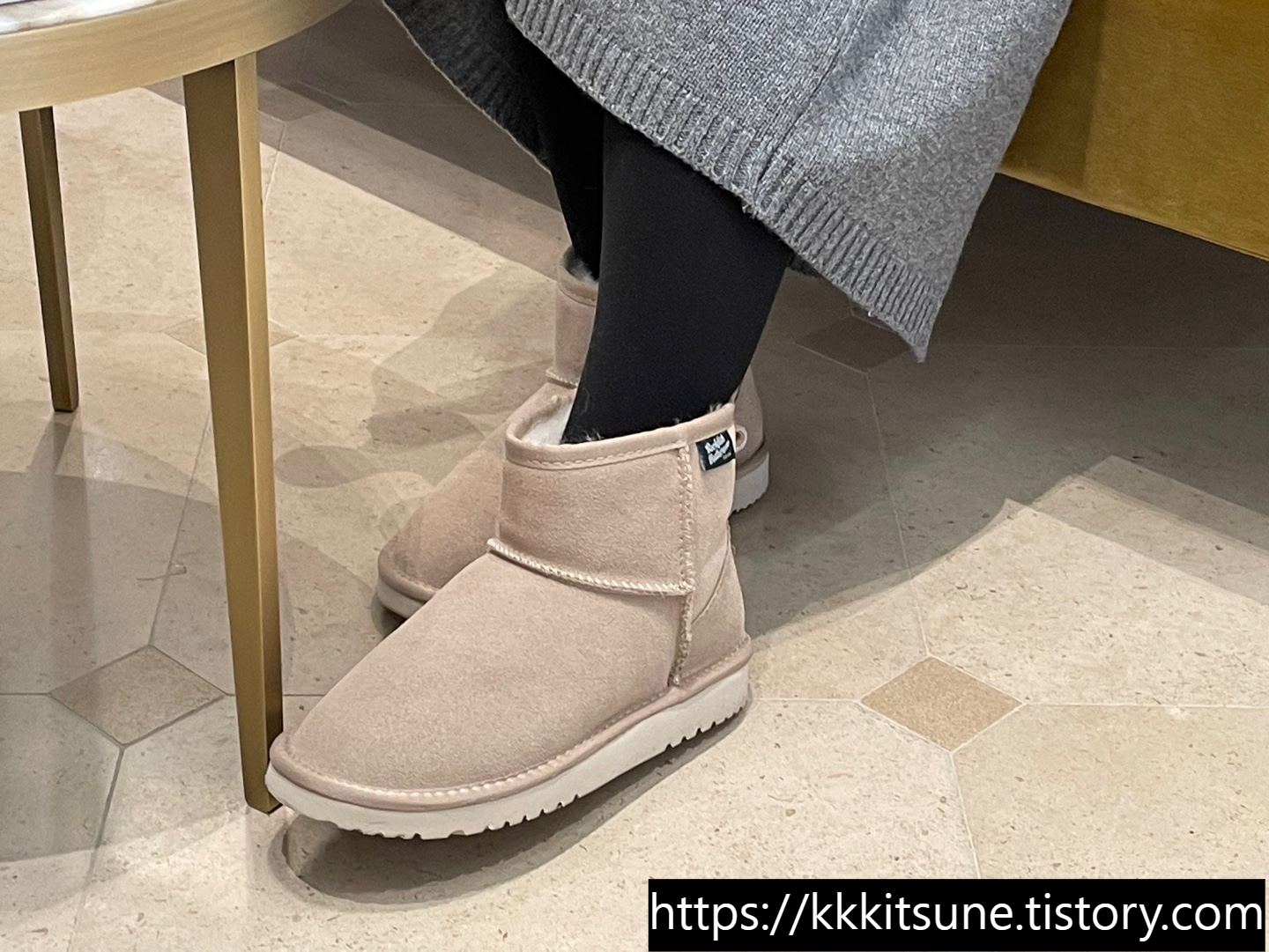 락피쉬웨더웨어 윈터 숏부츠 샌드 6인치 착용모습