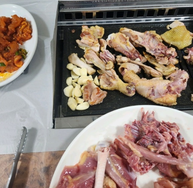 영암-토종-닭구이-닭육회