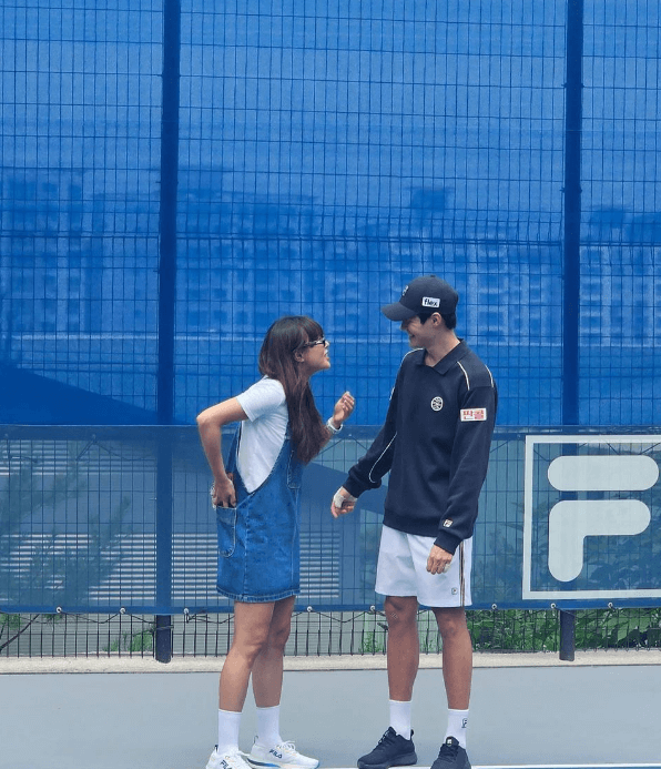 권순우 테니스 선수와 원더걸스 유빈