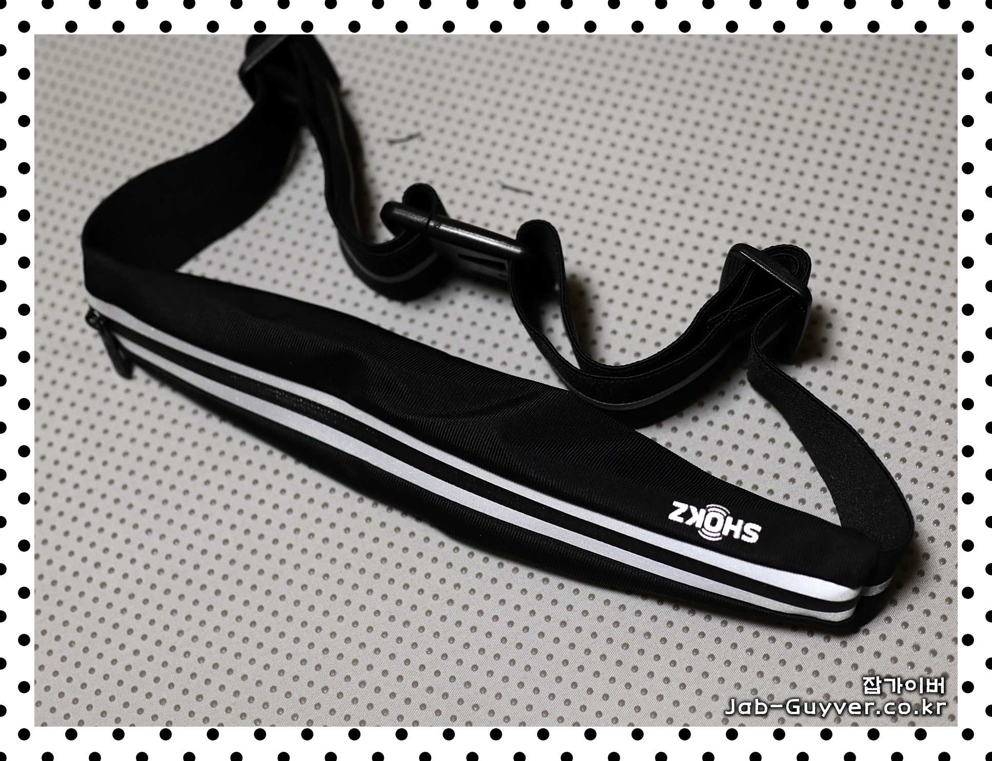 샥즈 오픈런 사은품 미니 힙색 사진