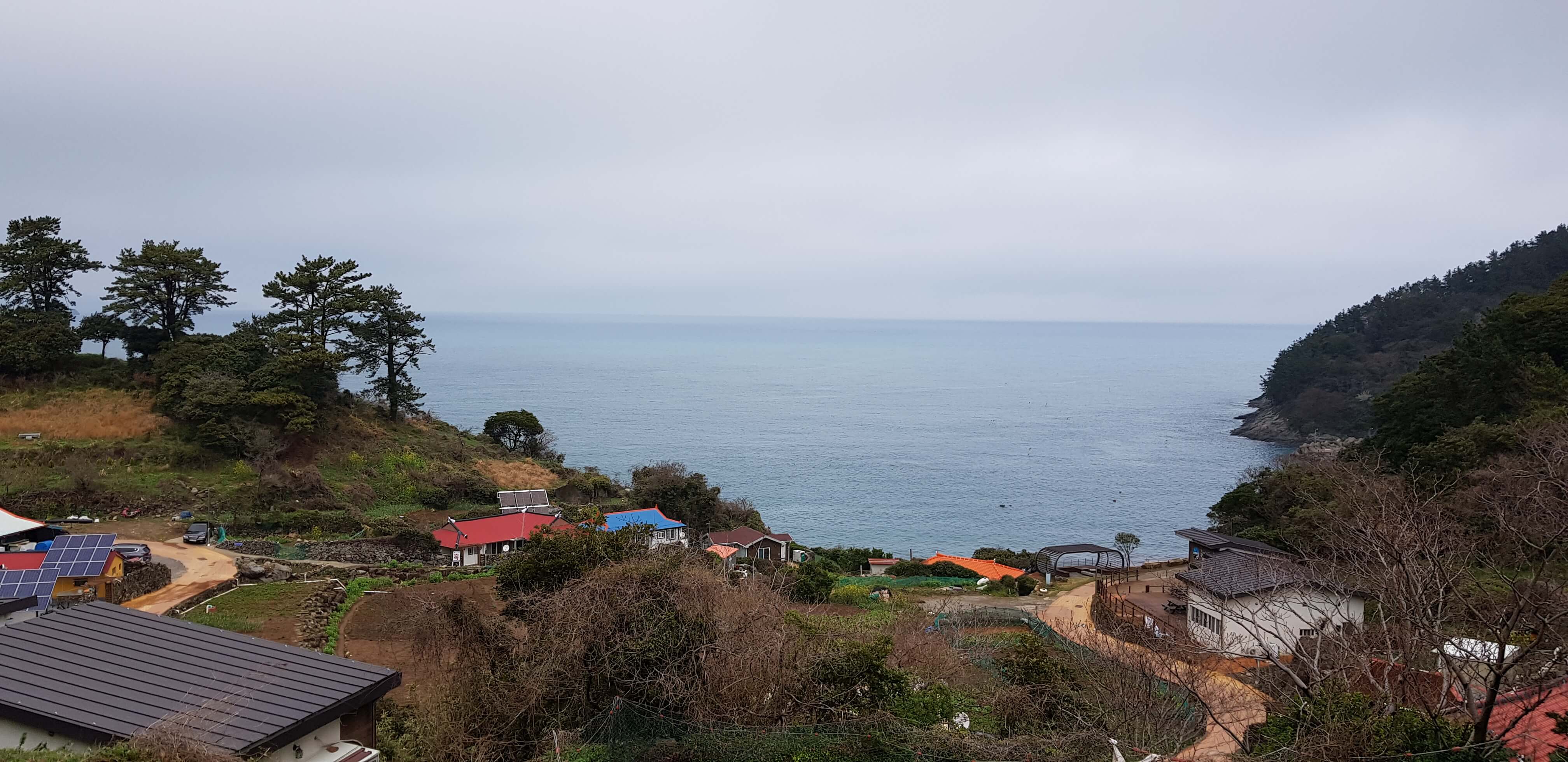 동고지마을 전경