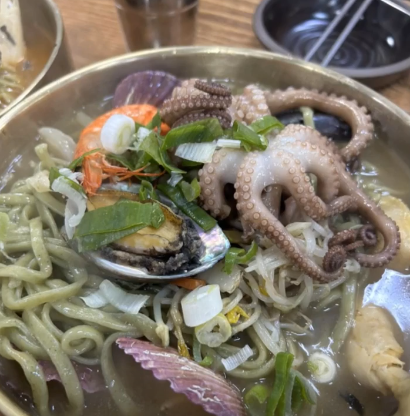 해물 닭칼국수