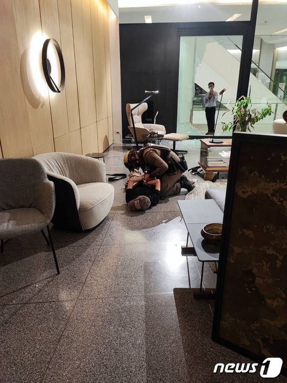 태국 방콕 쇼핑몰 시암파라곤 총기난사 아프리카BJ 실시간 방송 송출