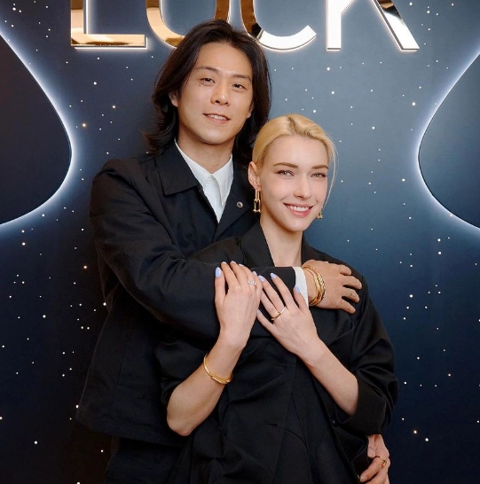 스테파니 미초바 프로필 나이 국적 학력 모델 경력 인스타