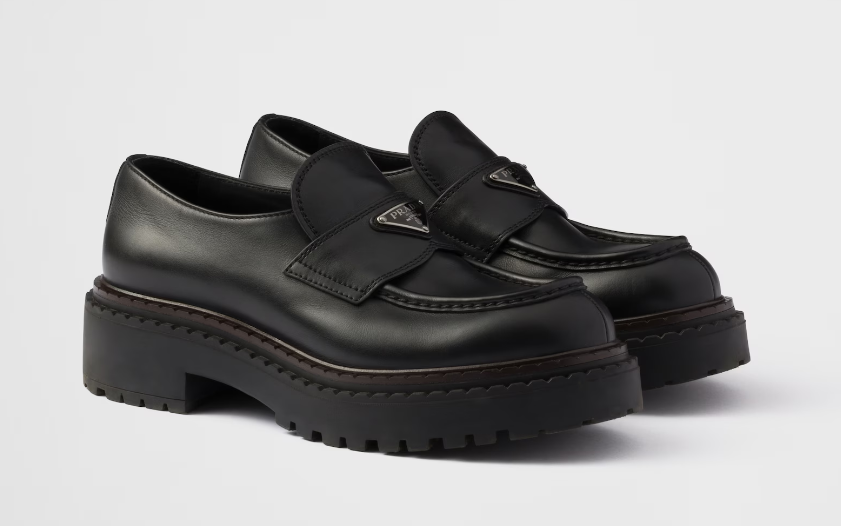 프라다 레더 로퍼