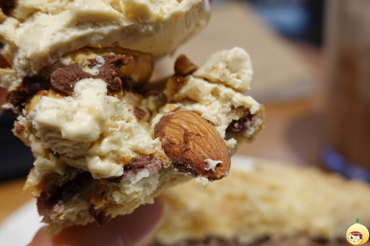 땅버맘모스 아몬드