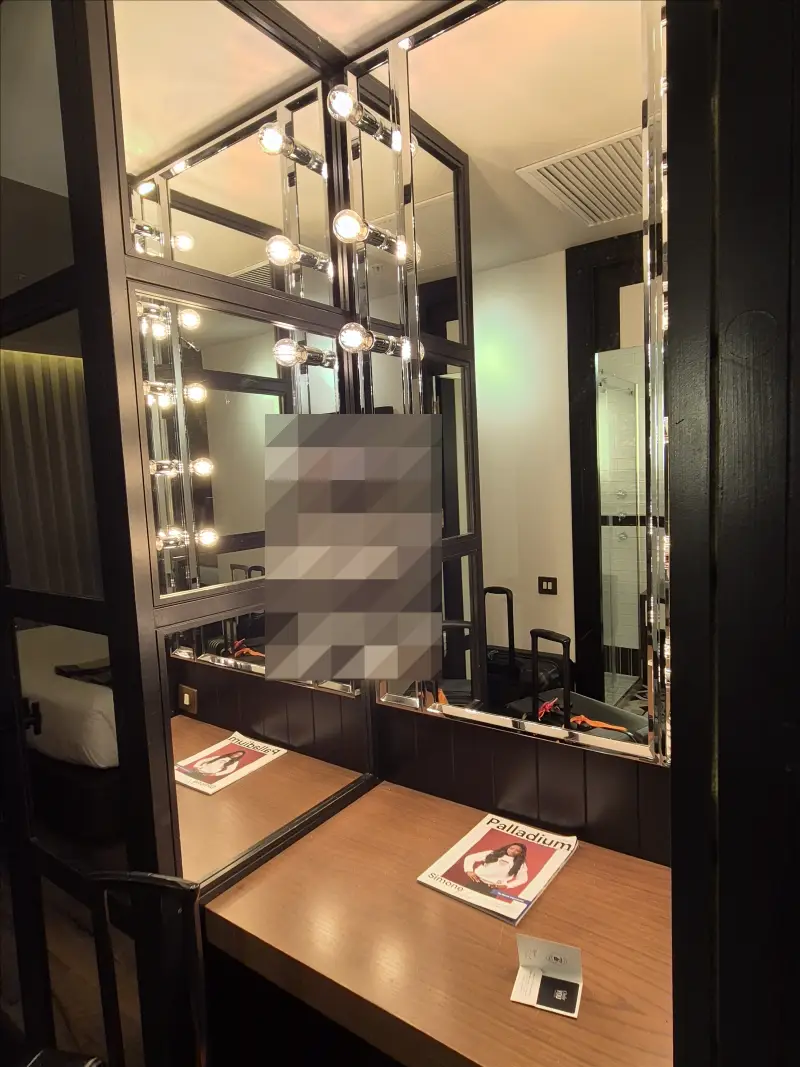 호텔 화장대 사진