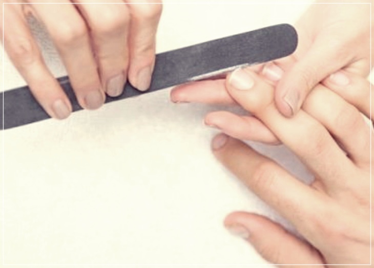 왜 손톱이 거스러질까? : 이유, 원인과 해결방법.