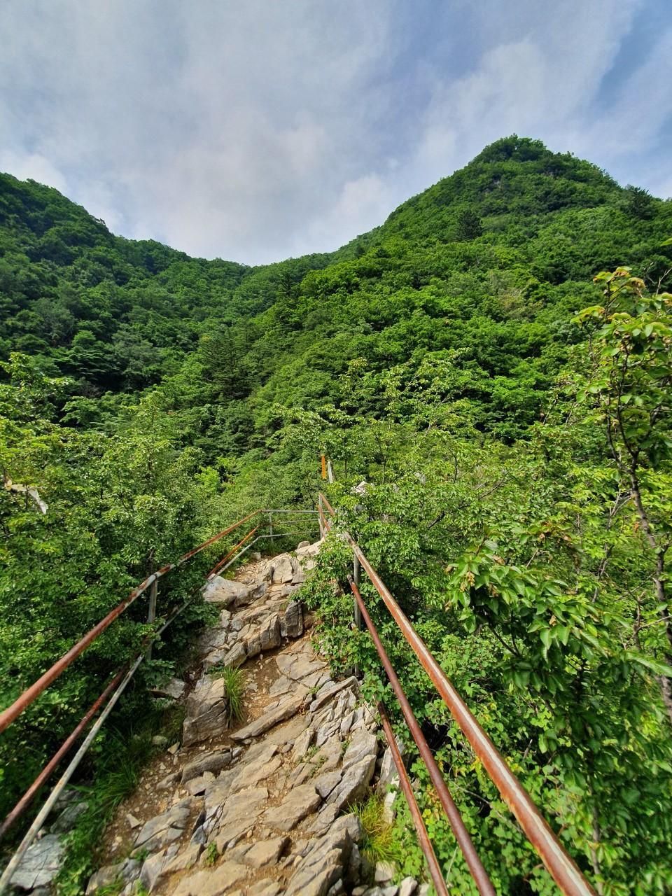 덕항산