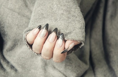 손톱 건강을 위한 네일 아트 루틴, 잦은 네일 시술로 인한 손톱 손상 예방 및 복구법