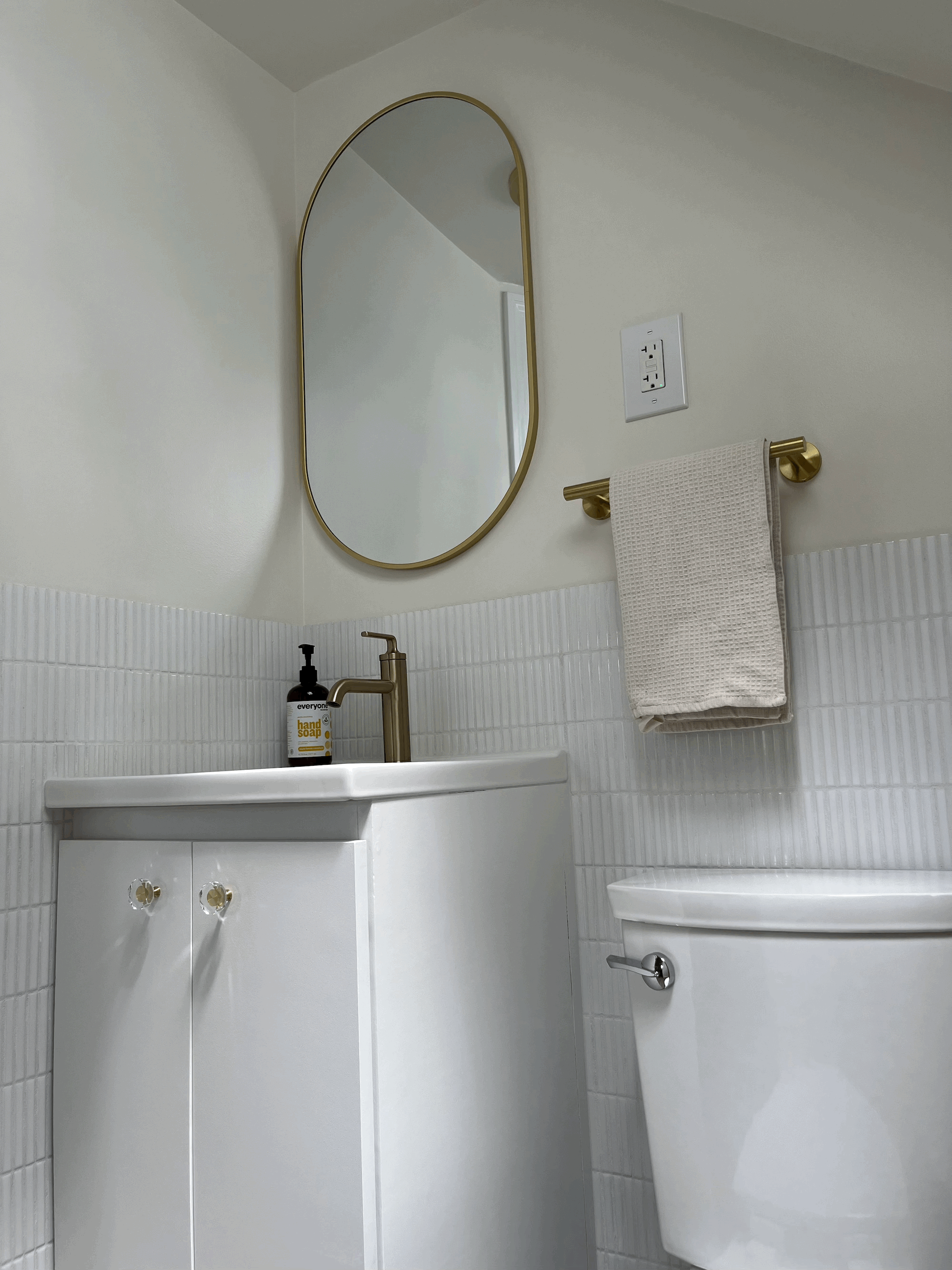 bathroom-mirror