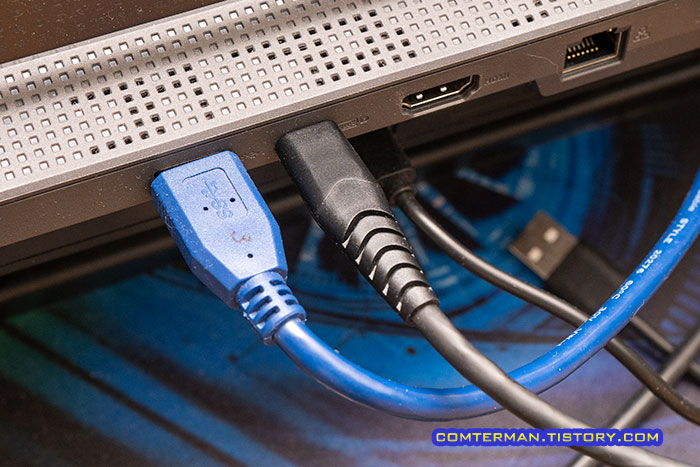 USB-C DP Alt 케이블 연결