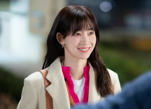 쿠팡플레이 오리지널 드라마 새벽 2시의 신데렐라 등장인물 신현빈