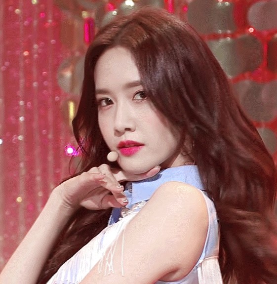 윤아 근황 정리: 드라마 복귀설부터 팬미팅 소식까지