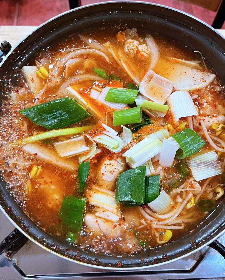 식객 허영만 백반기행 박은영 편 콩나물 해장국 24시간 영업 전주 콩나물 국밥 보쌈 관악 서울대입구 맛집 소개