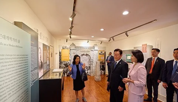 이재명 대통령&amp;#44; 미국 필라델피아 서재필 기념관 방문