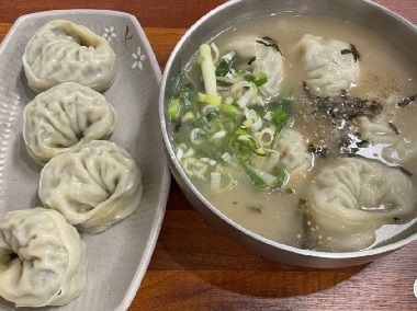 만두-사골칼국수