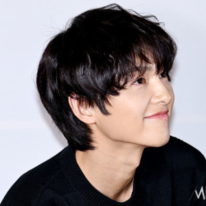 송중기