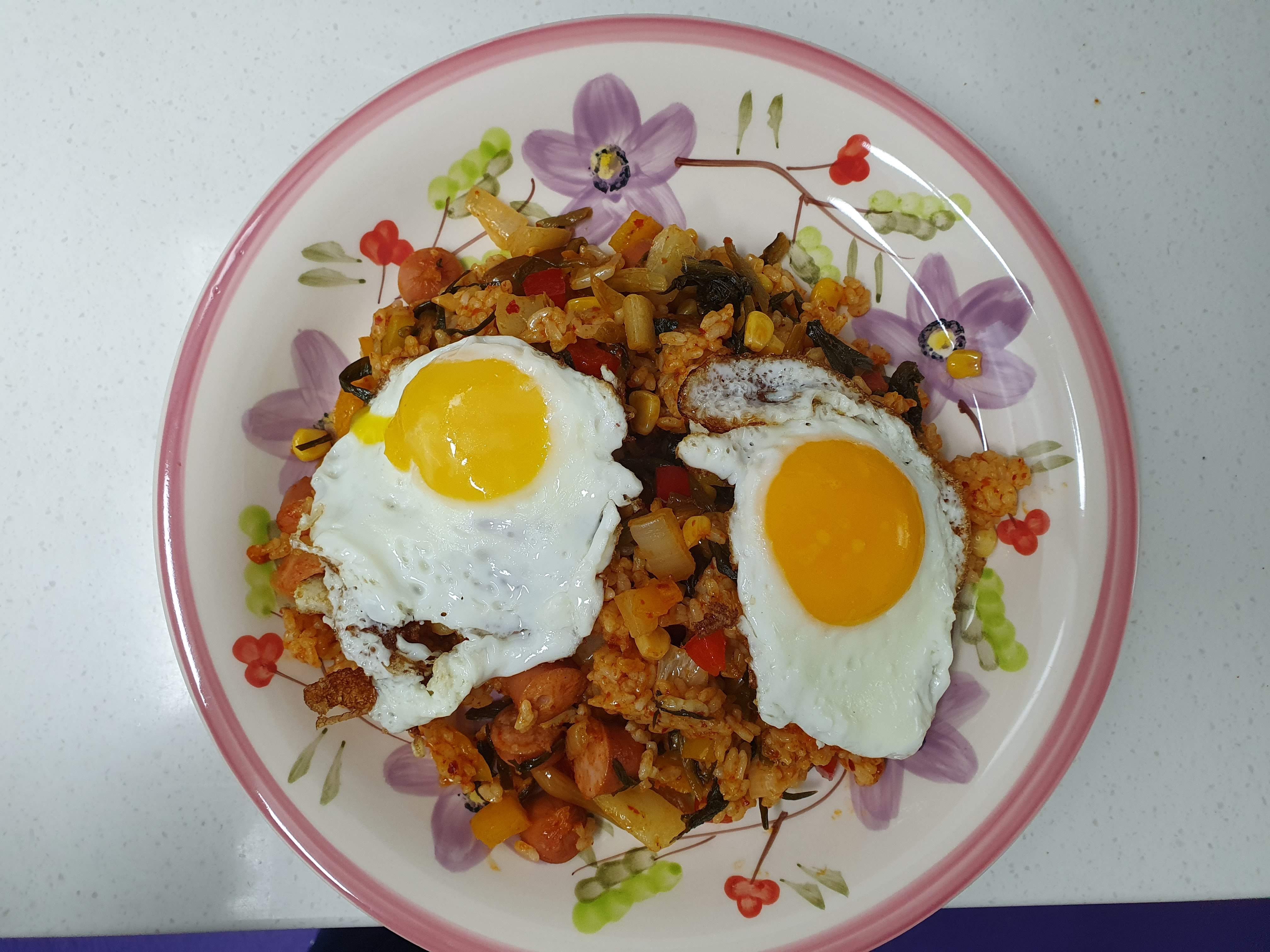 볶음밥에 계란후라이