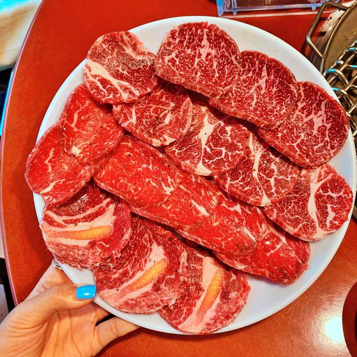 토요일은 밥이좋아 용산 남영동 투뿔 한우 주물럭 맛집 등심 살치살 우설 특양구이 마늘국수 무생채비빔면 서울 핫플레이스 재벌집 장손 김남희 토밥 좋아 방송정보