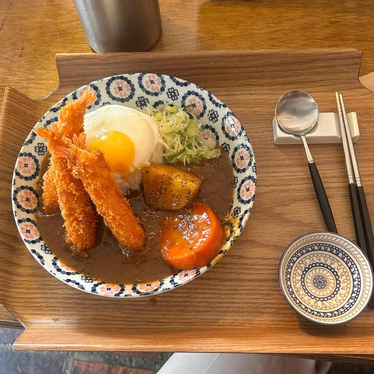 용산 이태원 카레집, 어제의 카레