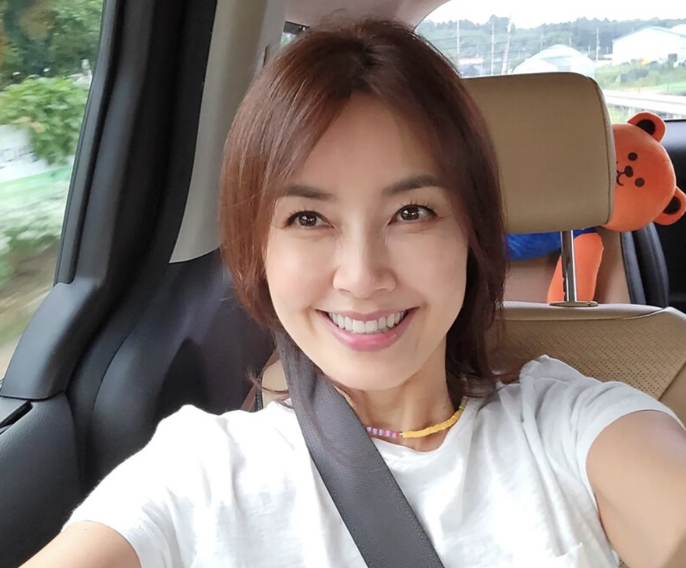 신애라 셀카 미모