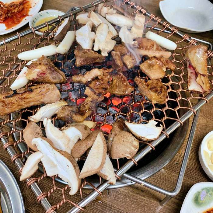생생정보 충남 당진 한우 특수 부위 무한리필 훈제 목살 맛집