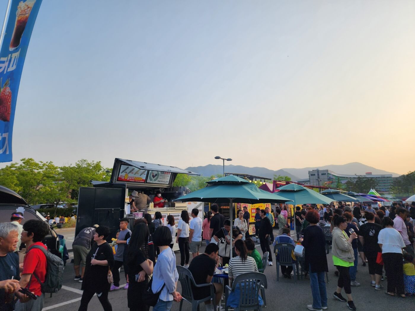 제1회 김해한우축제 일정, 개막 축하공연 초대가수