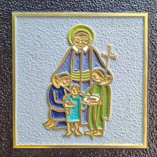 춘천 거두리성당의 주보성인, 성 빈첸시오 드 폴 그림입니다.