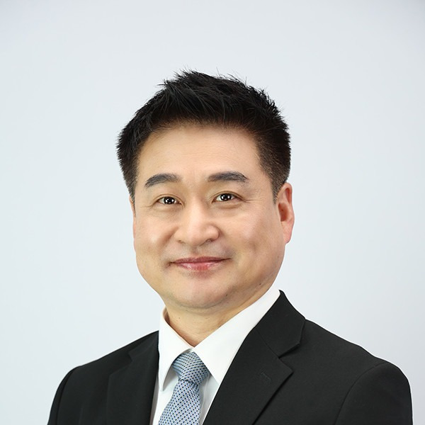 최혁진 김충식