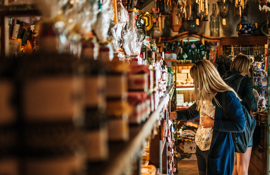나라장텉 개통, 쇼핑하는 여자