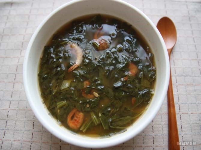 "지금 쌀쌀한 가을, 아욱국이 생각나"