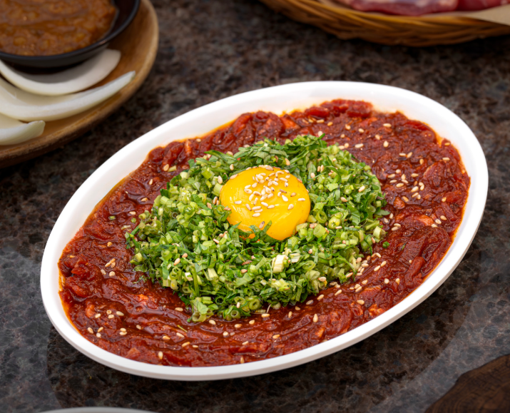 오늘N 퇴근후N 스테이크목살 오겹살 고추장육회 애호박찌개 용산 용리단길 남도돼지촌