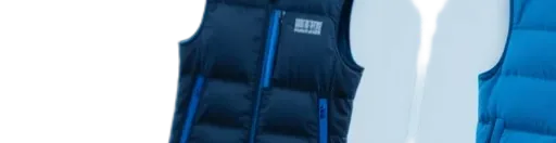 냉풍조끼를 집에서 언박싱하는 모습