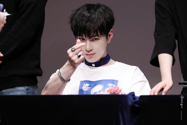 용준형-이미지