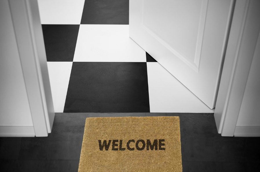 첫인상을 바꾸는 자취방 입구 인테리어