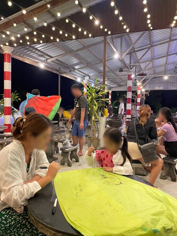 조호바루-코타팅기-풍등날리기