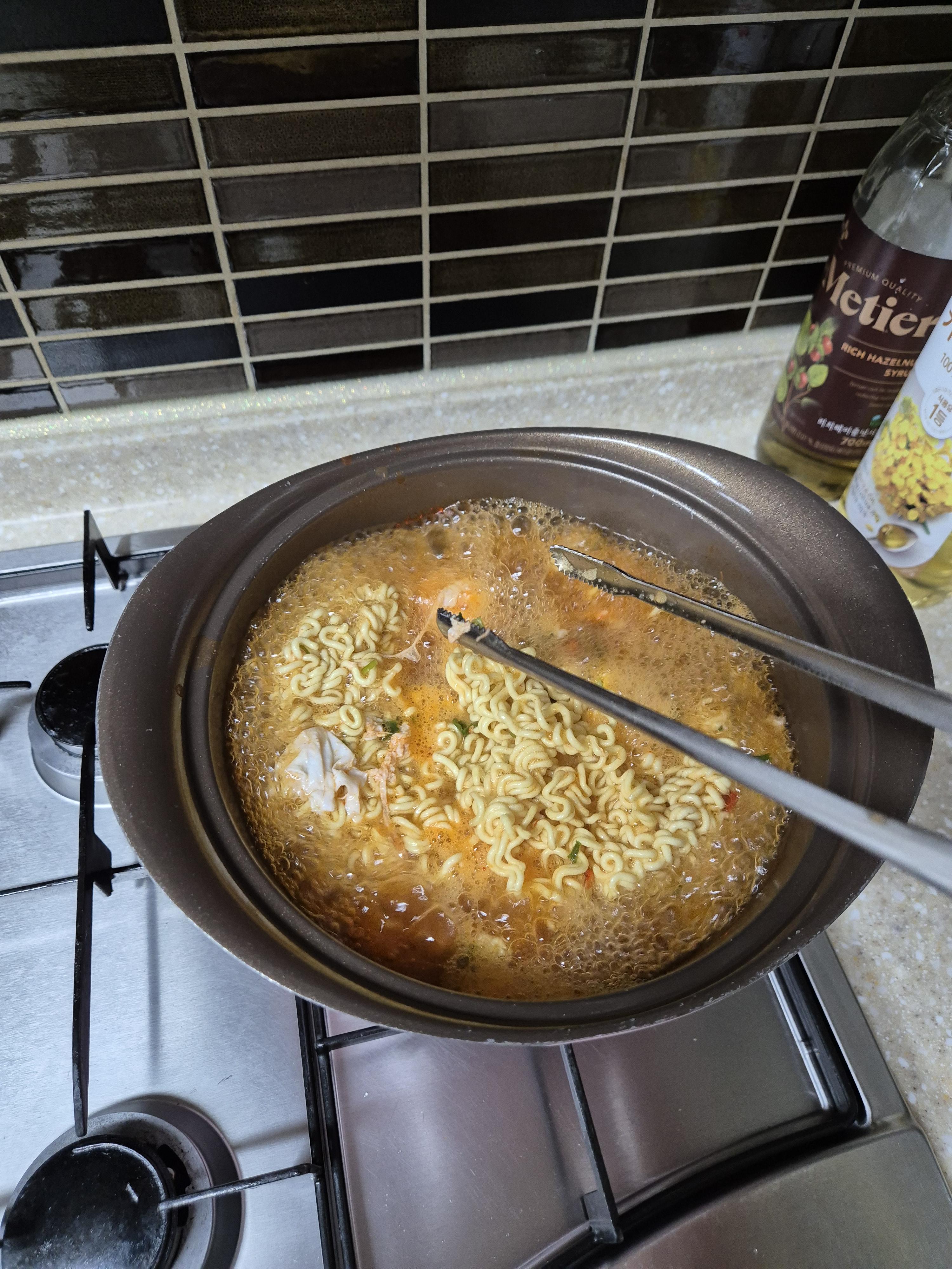 삼양 맵탱 이제 면넣고 맛있게 삶아보자