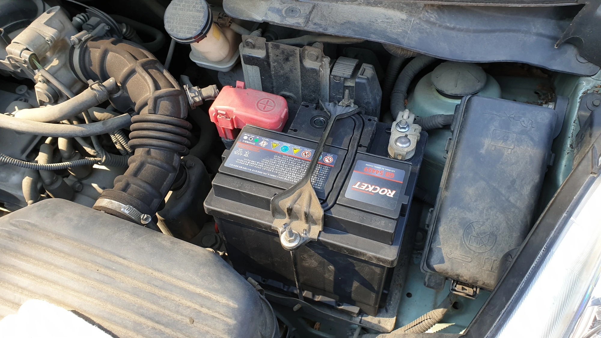 마티즈 스파크 배터리 단자 위치