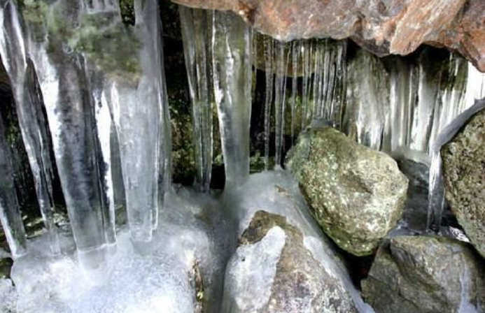 밀양 얼음골 계곡