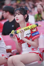 기아삼진아웃송