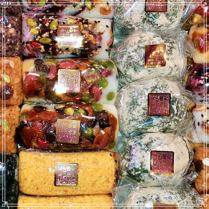 생방송 오늘저녁 도봉구 방학동, 도깨비시장 제주도 한라산 쑥 인절미 맛집